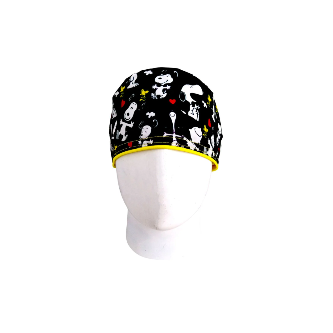 Gorro Quirúrgico Mujer Snoopy Negro Corazones
