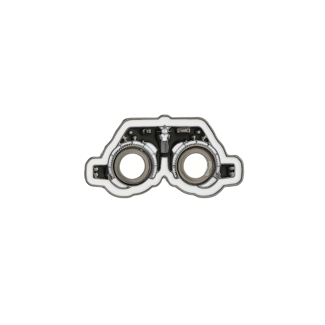Pin Metálico Refraction Lab Optometría